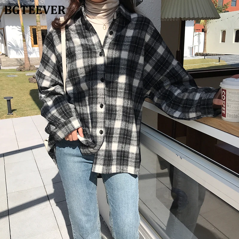 BGTEEVER Loose Plaid Jacket Women Turn-down Neck Full Sleeve Vintage Checker Streetwear Coat Female Single-breasted Outwear 2020
BGTEEVER Loose Plaid Jacket Women Turn-down Neck Full Sleeve Vintage Checker Streetwear Coat Female Single-breasted Outwear 2020