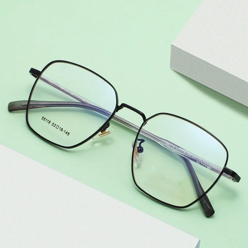 OEYEYEO New fashion Metal Spectacles Frame Men's Simple Retro Myopia Eyeglasses Ladies Literary Plain Necorative Eyewears T55118
OEYEYEO New fashion Metal Spectacles Frame Men's Simple Retro Myopia Eyeglasses Ladies Literary Plain Necorative Eyewears T55118