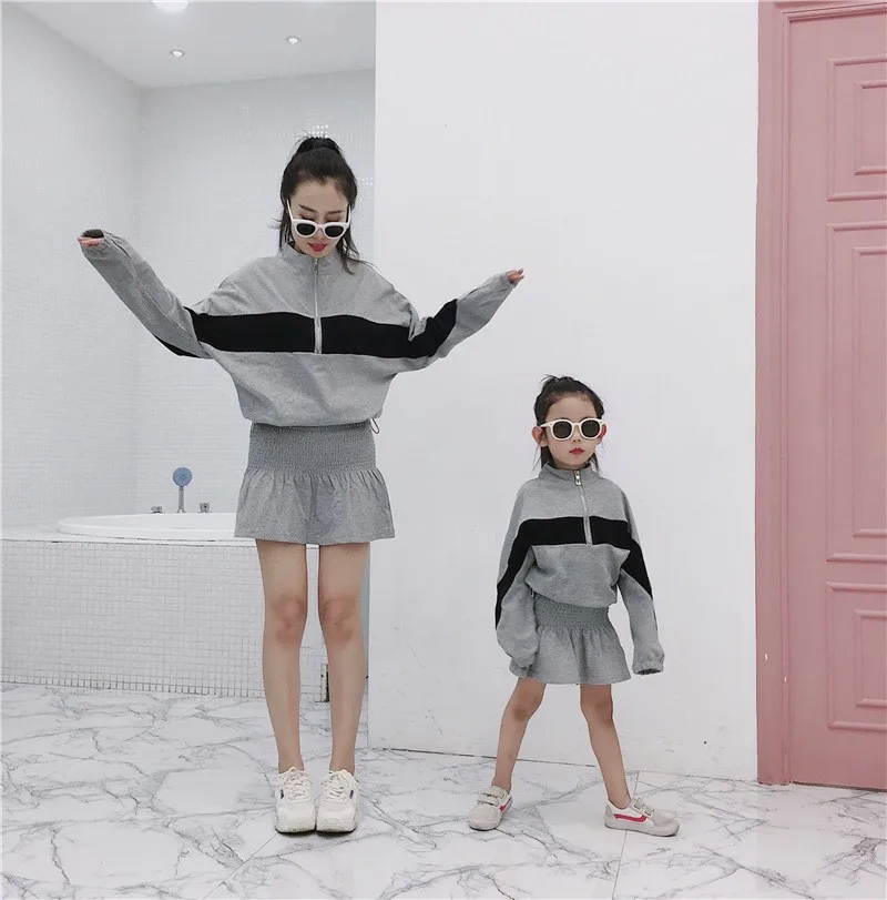 2020 New Autumn Women's Color Block Batwing Loose Sweatshirt Dress Students Casual Fake Two Piece Bodycon Mermaid Dress
2020 New Autumn Women's Color Block Batwing Loose Sweatshirt Dress Students Casual Fake Two Piece Bodycon Mermaid Dress