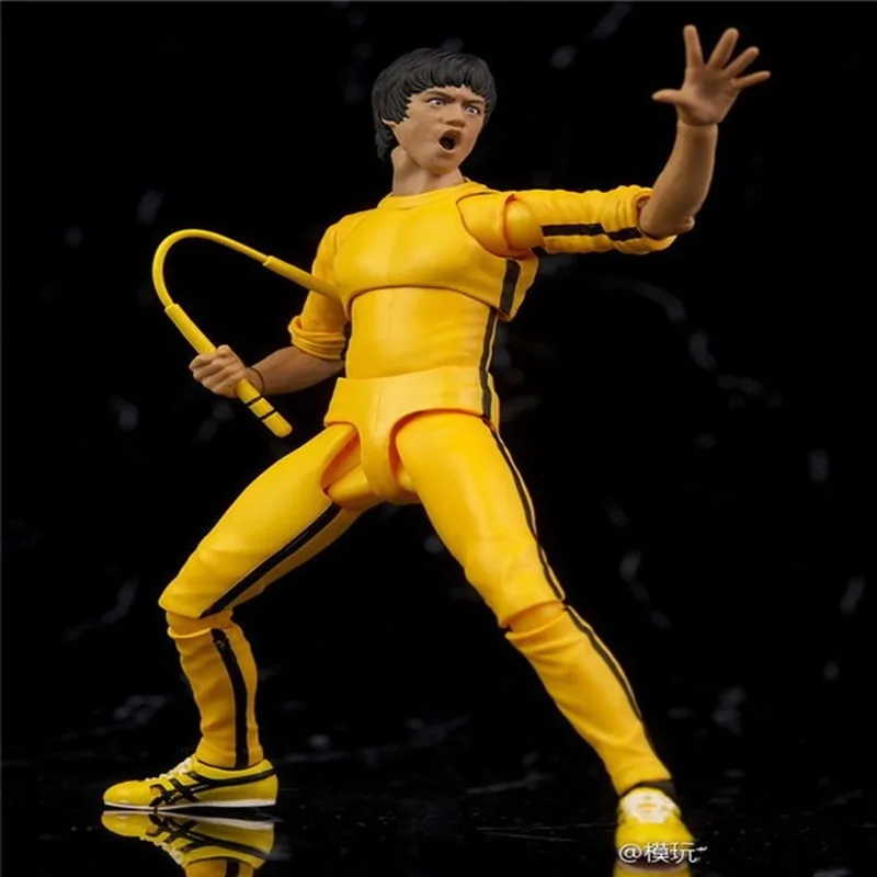 

Anime Kung Fu Bruce Lee Death Game 75th Anniversary Yellow Clothes 14cm PVC Movable Model Action Figure Toy Christmas Gift