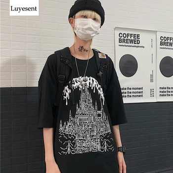 Cool Castle Print Unisex T-shirts 2020 Summer Lady Man Hip-hop Harajuku Basic T Shirt High Street Sport Rock Top Black Dark gray
Cool Castle Print Unisex T-shirts 2020 Summer Lady Man Hip-hop Harajuku Basic T Shirt High Street Sport Rock Top Black Dark gray