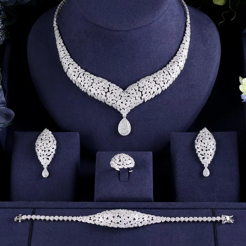 Accking Luxury water drop 4pcs Cubic zircon For Women Party Dubai Necklace Earring CZ Crystal Wedding Jewelry Sets
Accking Luxury water drop 4pcs Cubic zircon For Women Party Dubai Necklace Earring CZ Crystal Wedding Jewelry Sets
