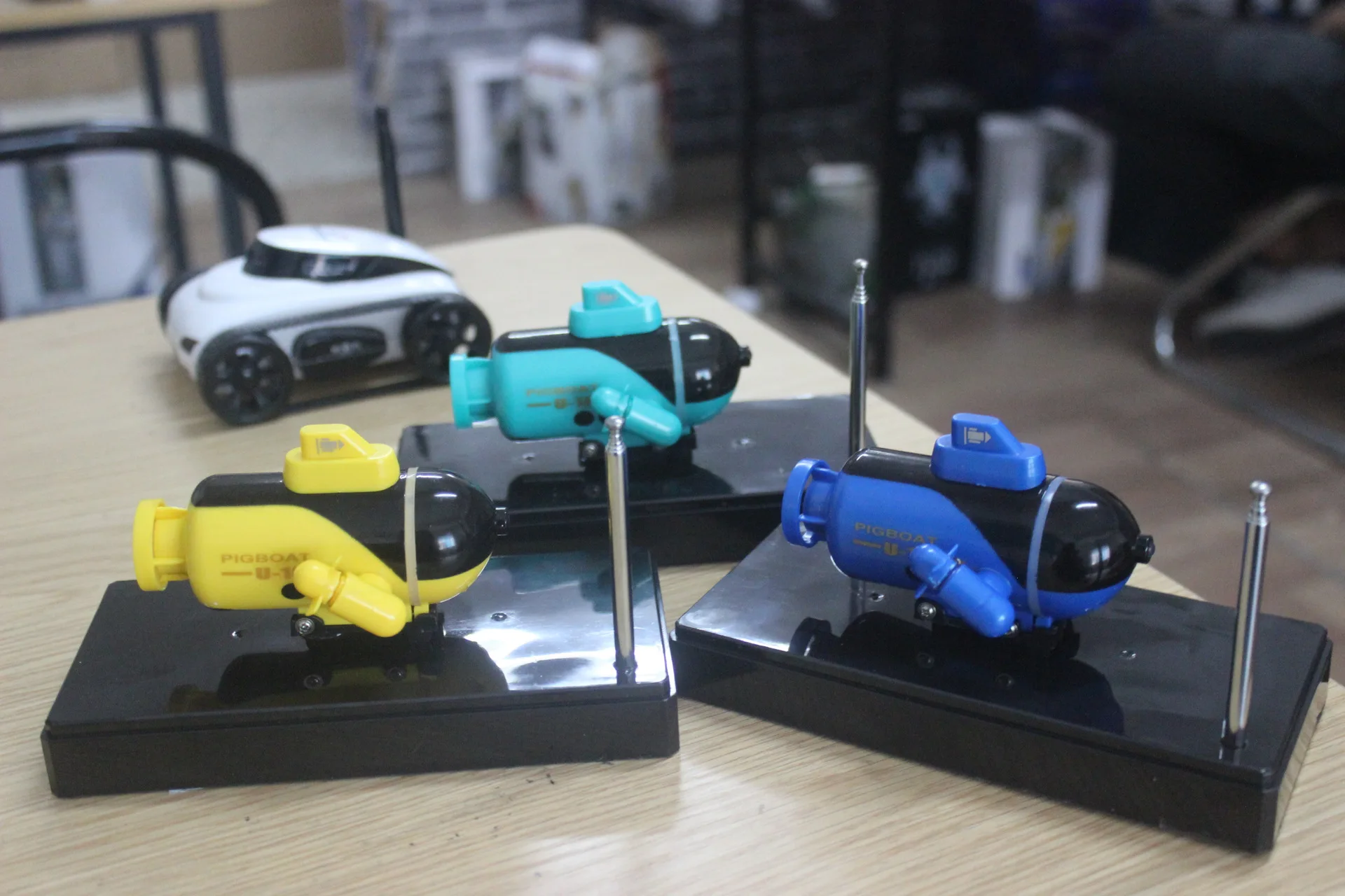 Four-Channel Remote Control Submarine Remote Control Boat Remote Control Submarine CHILDREN'S Toy Golden Light 777-219