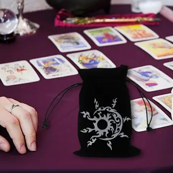 13x18CM Tarot Storage Bag Flannel Small Object Storage Pouch Holding Container For Magicians Household Drawstring Package
13x18CM Tarot Storage Bag Flannel Small Object Storage Pouch Holding Container For Magicians Household Drawstring Package