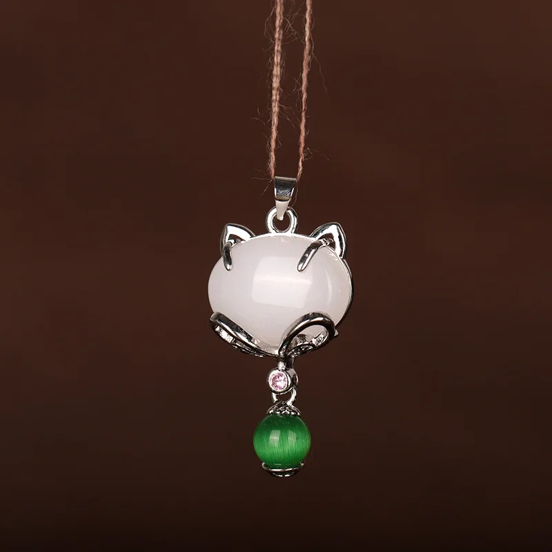 

Natural Xinjiang White Jade Opal Bead Pendant White Jade Fox Sweater Chain Pendant Ladies Fashion Jewelry Wholesale