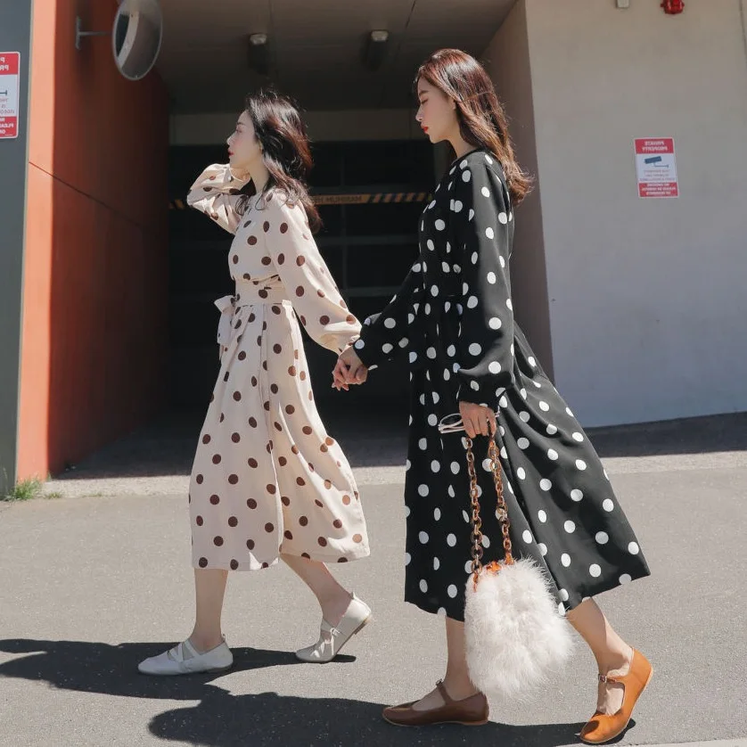 Photo Shoot Korean-style CHIC Early Spring Western Style Versatile da bo dian Waist Hugging Lace-up Crew Neck Long Sleeve A- lin
Photo Shoot Korean-style CHIC Early Spring Western Style Versatile da bo dian Waist Hugging Lace-up Crew Neck Long Sleeve A- lin