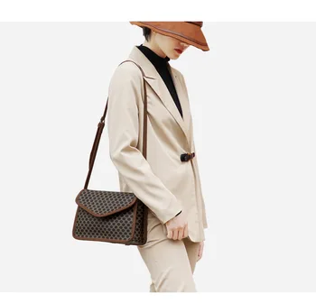 2019 Lady's New Fashion Vintage Bag PU Leather Shoulder Bag Messenger Bag Female square bag Luxury Tote Bag 
2019 Lady's New Fashion Vintage Bag PU Leather Shoulder Bag Messenger Bag Female square bag Luxury Tote Bag