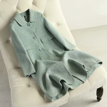 wool overcoat in 2019 shows a slim Korean version of the mid-long zero cashmere twill anti-season doll collar
wool overcoat in 2019 shows a slim Korean version of the mid-long zero cashmere twill anti-season doll collar