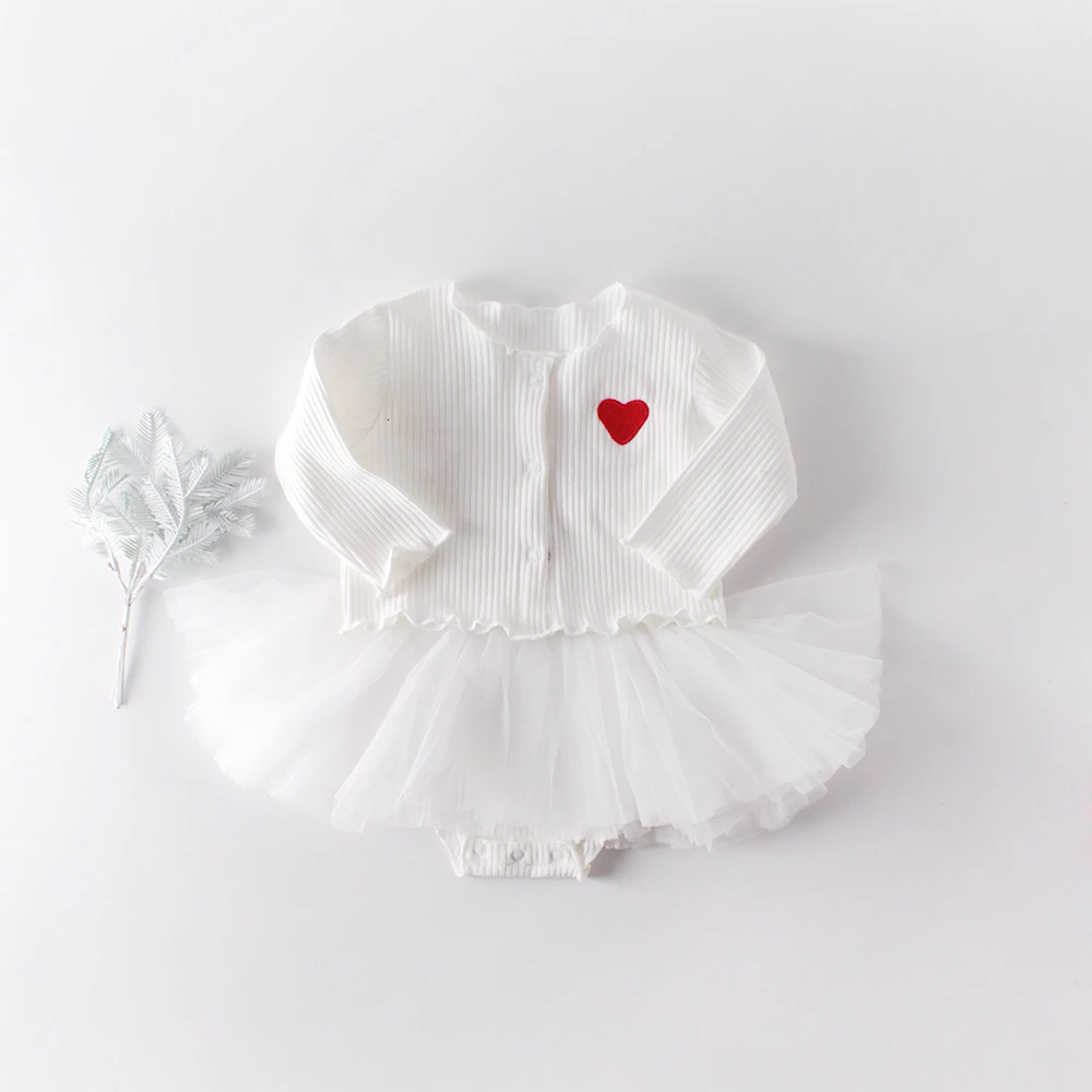 New Autumn Baby Birthday Party Clothes Set White Multi-layer Mesh Vest Skirt + Love Embroidered Jacket Baby Gift Set Valentine's
New Autumn Baby Birthday Party Clothes Set White Multi-layer Mesh Vest Skirt + Love Embroidered Jacket Baby Gift Set Valentine's