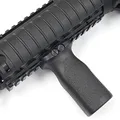 20 मिमी Picatinny रेल के लिए सामरिक पेंटबॉल Airsoft Mat स्टाइलिश फ्रंट वर्टिकल Airsoft AR15 एयर राइफल ग्रिप राल पकड़