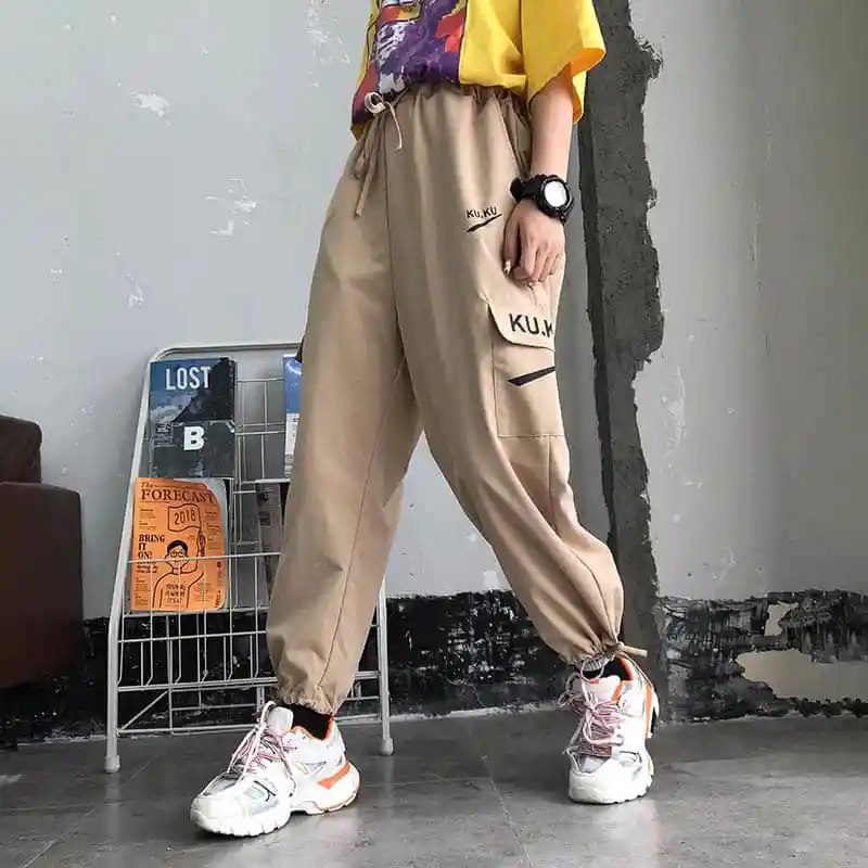 New Fashion Streetwear Ladies Cargo Pants 100% Cotton Women Casual Pants Solid Big Pocket Pants High Waist Loose Female Trousers
New Fashion Streetwear Ladies Cargo Pants 100% Cotton Women Casual Pants Solid Big Pocket Pants High Waist Loose Female Trousers