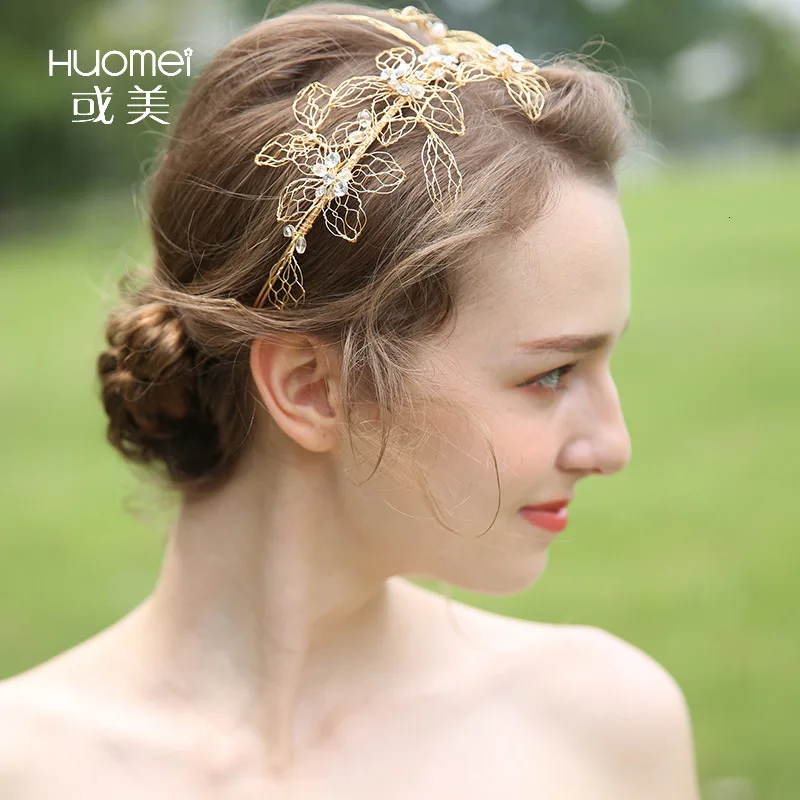 G4127 NPASON Design Bride Manual Ornaments Golden Hollow Out Leaf Copper Wire Weave Rhinestone An Crown New
G4127 NPASON Design Bride Manual Ornaments Golden Hollow Out Leaf Copper Wire Weave Rhinestone An Crown New