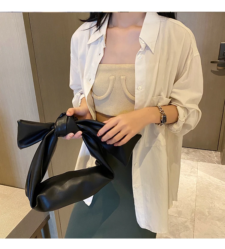 Design Tie Handle Small PU Leather Crossbody Bags For Women 2020 Solid Color Shoulder Messenger Handbags Female Travel Totes
Design Tie Handle Small PU Leather Crossbody Bags For Women 2020 Solid Color Shoulder Messenger Handbags Female Travel Totes