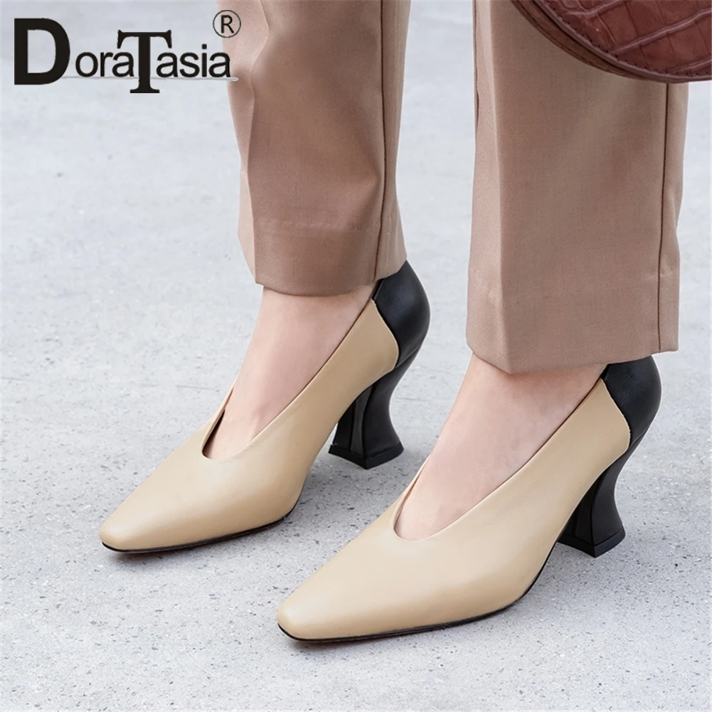DORATASIA 2020 New Spring Ladies Western Concise mixed-color Pumps High Heel Pumps Women Quality Genuine Leather Shoes Woman
DORATASIA 2020 New Spring Ladies Western Concise mixed-color Pumps High Heel Pumps Women Quality Genuine Leather Shoes Woman
