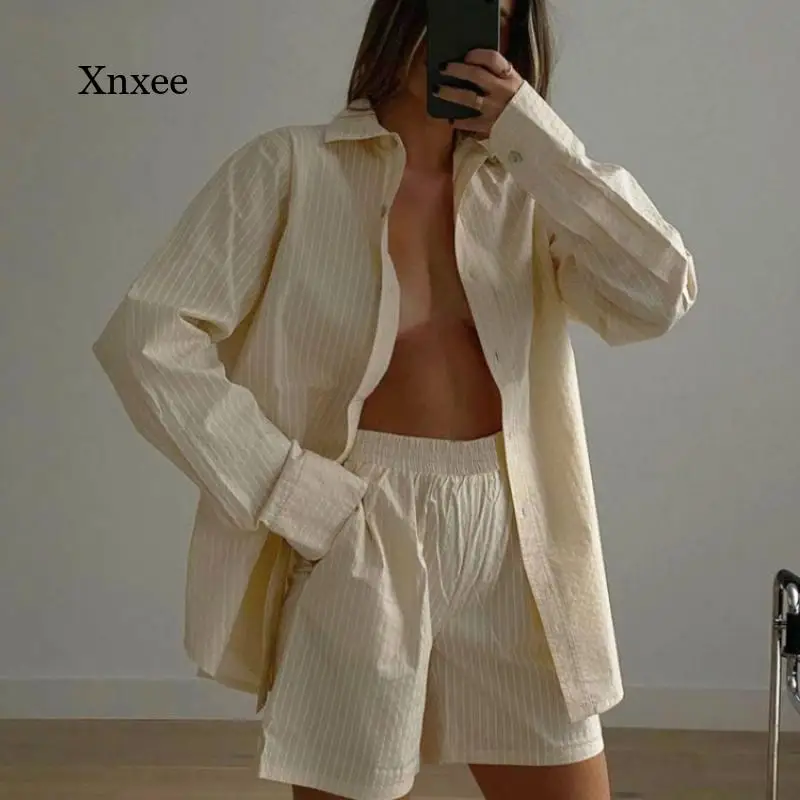 Summer Women's 2-Piece Suit Women's Suit Striped Long-Sleeved Shirt Oversized Shorts Suit Women's Sportswear Women's Casual Wear
Summer Women's 2-Piece Suit Women's Suit Striped Long-Sleeved Shirt Oversized Shorts Suit Women's Sportswear Women's Casual Wear
