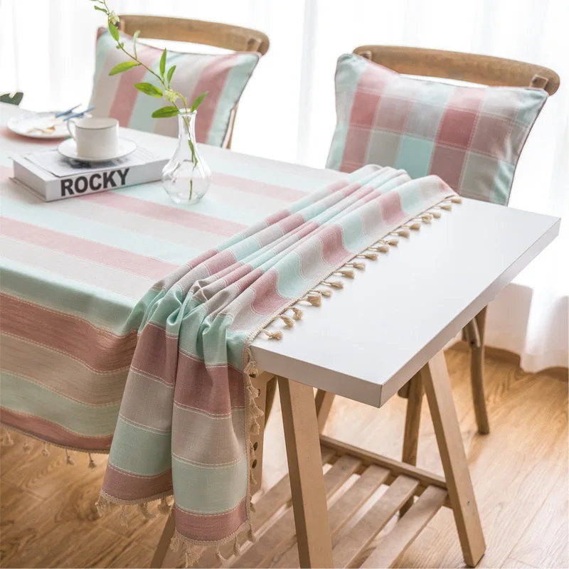 Nordic Style Cotton Linen Striped Tablecloth Rectangular Dining Table Cloth for Banquet Decoration
Nordic Style Cotton Linen Striped Tablecloth Rectangular Dining Table Cloth for Banquet Decoration