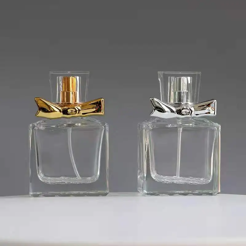 5pcs 10pcs 30ml Clear Glass Perfume Bottle Portable Travel Refillable Cosmetics Empty Aluminum Spray Head
5pcs 10pcs 30ml Clear Glass Perfume Bottle Portable Travel Refillable Cosmetics Empty Aluminum Spray Head