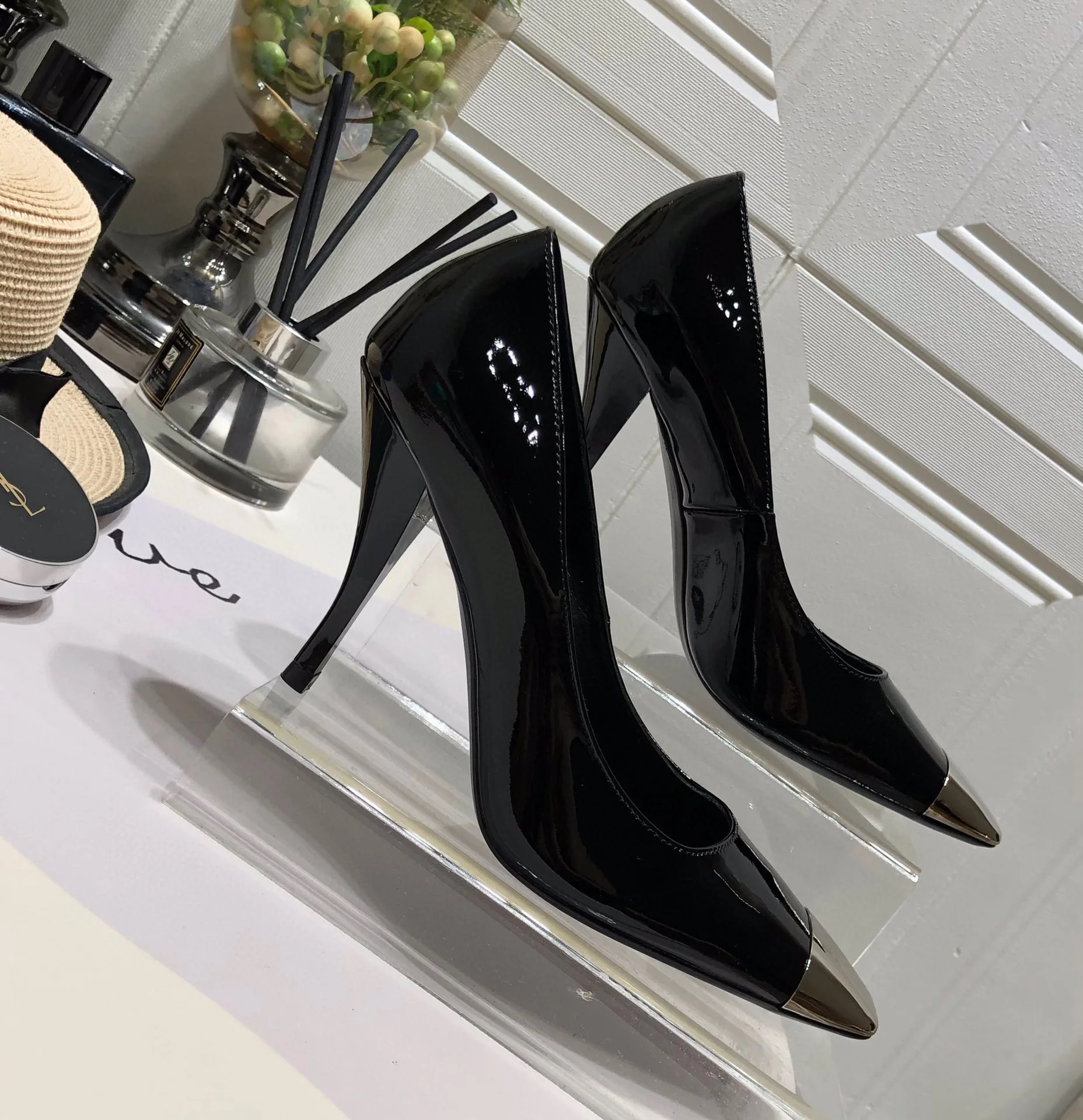 Casual Designer 2023 Lady Fashion Women Shoes Genuine Leather Square Toe Stiletto Stripper High Heels Zapatos Mujer Party Pumps
Casual Designer 2023 Lady Fashion Women Shoes Genuine Leather Square Toe Stiletto Stripper High Heels Zapatos Mujer Party Pumps