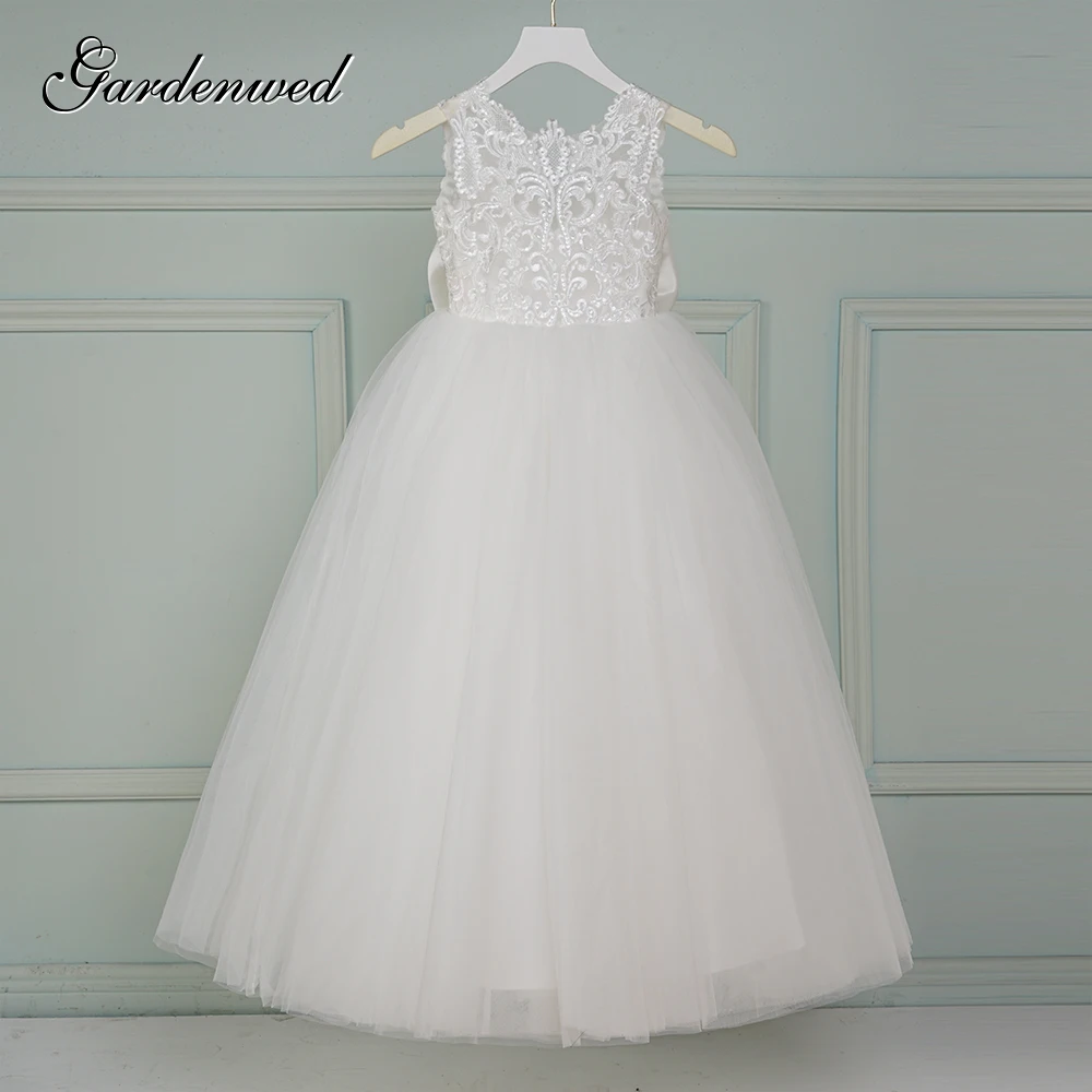 2020 Kids Puffy Ivory Tulle Lace Ball Gown Flower Girl Dresses Puffy Satin Bow Girl Princess Dresses Long Kids Communion Dresses 2020 Kids Puffy Ivory Tulle Lace Ball Gown Flower Girl Dresses Puffy Satin Bow Girl Princess Dresses Long Kids Communion Dresses
