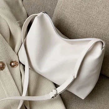 Simple Fashion Large Capacity Totes Bags New Women Bags Soft PU Leather Messenger Bags Shoulder Bags Casual Wild Female Handbags
Simple Fashion Large Capacity Totes Bags New Women Bags Soft PU Leather Messenger Bags Shoulder Bags Casual Wild Female Handbags