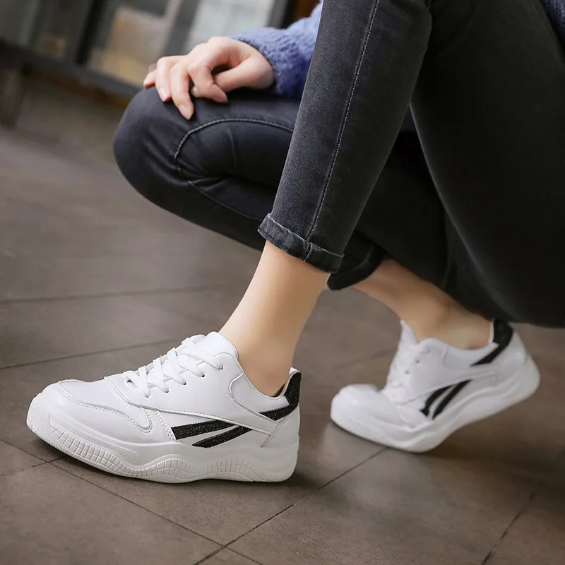 2019 spring and autumn white female couple wild thick bottom increased canvas casual dad design flats shoes woman sneakers
2019 spring and autumn white female couple wild thick bottom increased canvas casual dad design flats shoes woman sneakers