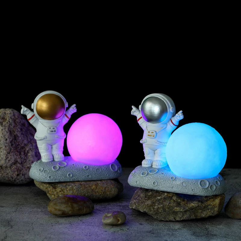 Spaceman Night Light Astronaut Model Ornaments Boys Bedside Desktop Creative Button Battery for Baby Kids Gift Light Lamps
Spaceman Night Light Astronaut Model Ornaments Boys Bedside Desktop Creative Button Battery for Baby Kids Gift Light Lamps