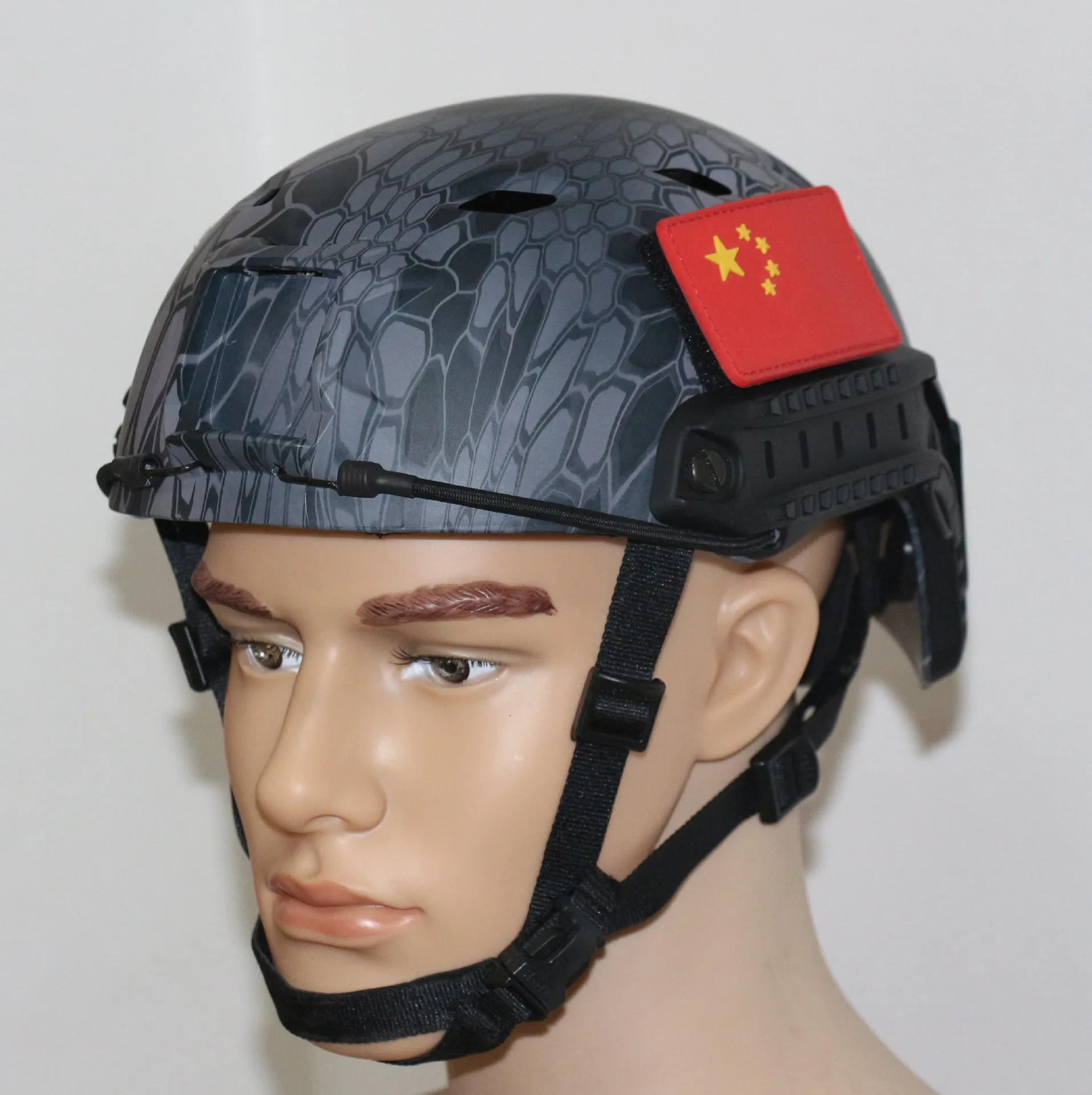 Fast Standard Edition Tactical Helmet BJ-Protective Helmet Field Operations Helmet Outdoor Riding Helmet Python Camouflage
Fast Standard Edition Tactical Helmet BJ-Protective Helmet Field Operations Helmet Outdoor Riding Helmet Python Camouflage