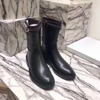 Chain Decor Women Mental Winter Boots Black Genuine Leather Warm Fur Insole Women Ankle Motorcycle Boots Woman Zapatos De Mujer
Chain Decor Women Mental Winter Boots Black Genuine Leather Warm Fur Insole Women Ankle Motorcycle Boots Woman Zapatos De Mujer