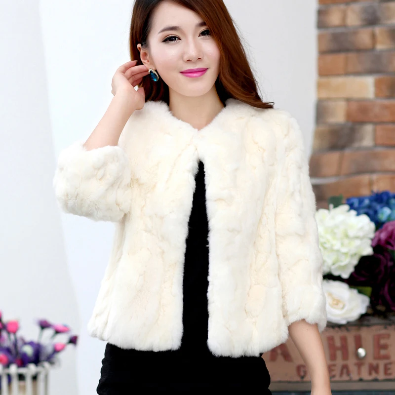 Natural Rex Rabbit Fur Coat Female 2020 Casual Real Fur Coats Short Warm Winter Jacket Women Rabbit Fur Jackets HF15C315
Natural Rex Rabbit Fur Coat Female 2020 Casual Real Fur Coats Short Warm Winter Jacket Women Rabbit Fur Jackets HF15C315