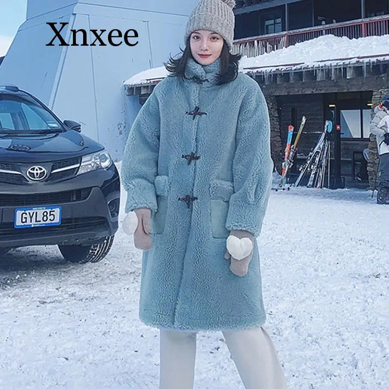 Winter Fur Coat Women New Sheep Shearing Fur Jacket Women Elegant Solid Horn Buttons Long Style Thicken Warm Female Overcoat
Winter Fur Coat Women New Sheep Shearing Fur Jacket Women Elegant Solid Horn Buttons Long Style Thicken Warm Female Overcoat