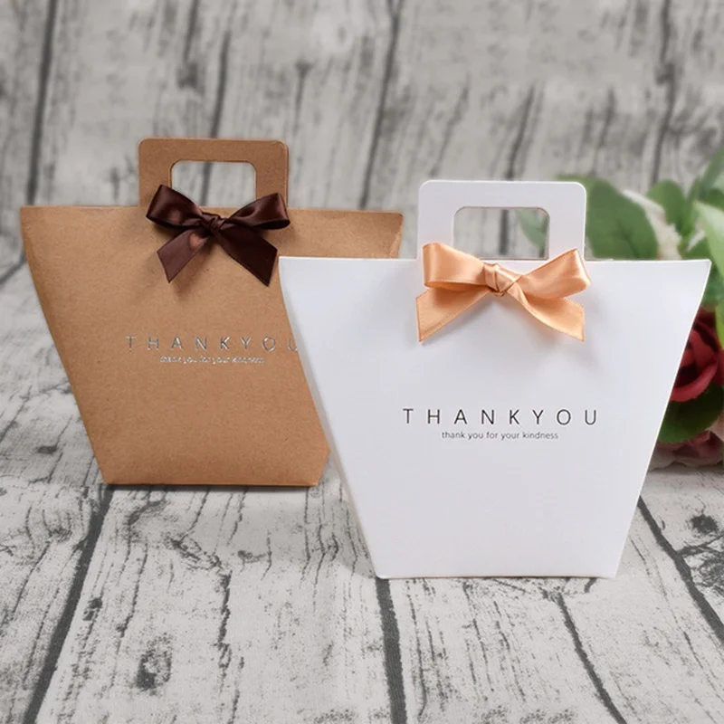 Thank You Gift Boxes Packaging Pure Color Kraft Paper Boxes with Handle Gift Packaging Gift Bag 20pcs/lot
Thank You Gift Boxes Packaging Pure Color Kraft Paper Boxes with Handle Gift Packaging Gift Bag 20pcs/lot