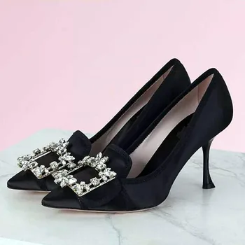Spring and summer 2020 silk satin green pointed toe Rhinestone Square buckle thin heel retro single shoe female Pumps T9-07
Spring and summer 2020 silk satin green pointed toe Rhinestone Square buckle thin heel retro single shoe female Pumps T9-07