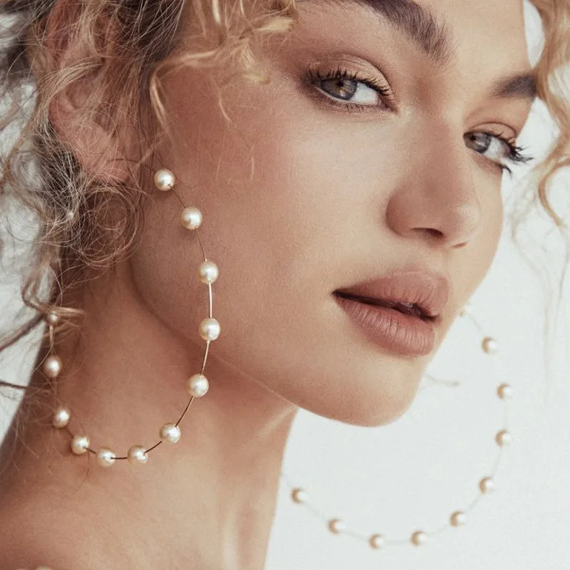 Large Gold Hoop Earrings Women Bead Simulated Pearl Big Circle Round Exaggerated Fashion Geometric Statement Jewelry Earrings
Large Gold Hoop Earrings Women Bead Simulated Pearl Big Circle Round Exaggerated Fashion Geometric Statement Jewelry Earrings