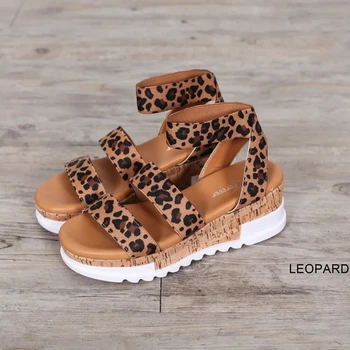 2020 New Fashion Solid Platform Sandals Women Serpentine Peep Toe Mid Heel Wedges Ankle Buckle Strap Sandalia Female Shoes
2020 New Fashion Solid Platform Sandals Women Serpentine Peep Toe Mid Heel Wedges Ankle Buckle Strap Sandalia Female Shoes