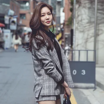 Small Suit WOMEN'S Suit 2017 Spring Clothing New Style Fashion Retro Plaid Coat High-waisted Shorts Two-Piece Set Slimming
Small Suit WOMEN'S Suit 2017 Spring Clothing New Style Fashion Retro Plaid Coat High-waisted Shorts Two-Piece Set Slimming