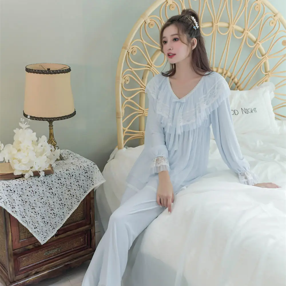 Thicken Modal Women Full Sleeves Spring Pyjamas Elegant Lace Ruffles Collar Nightgown Sexy V-Neck Long Sleepwear For Spring 2021
Thicken Modal Women Full Sleeves Spring Pyjamas Elegant Lace Ruffles Collar Nightgown Sexy V-Neck Long Sleepwear For Spring 2021