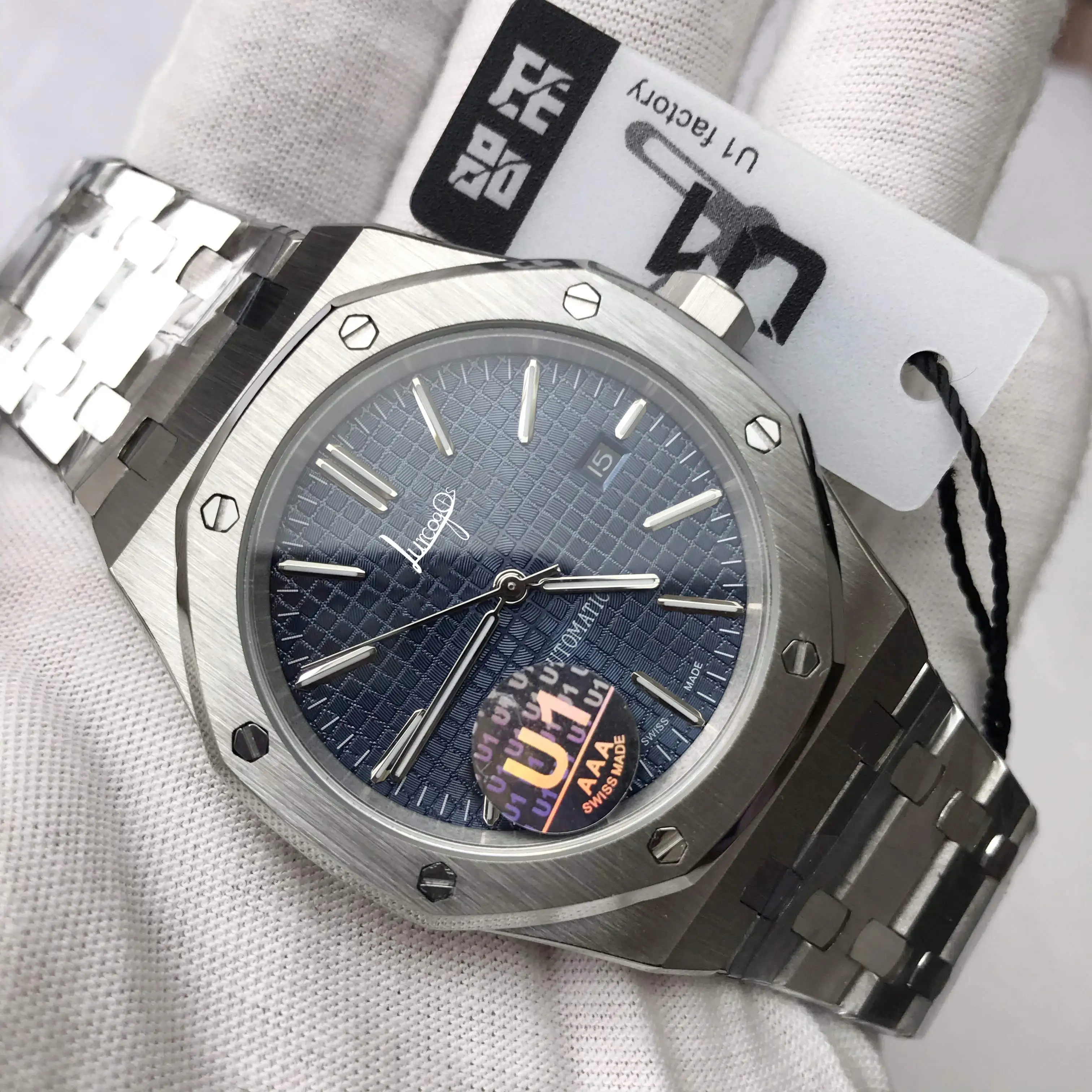 2020 Luxury Men Automatic Mechanical royal ble dial Watches Drive Crystal Sapphire Sport AAA Watch
2020 Luxury Men Automatic Mechanical royal ble dial Watches Drive Crystal Sapphire Sport AAA Watch