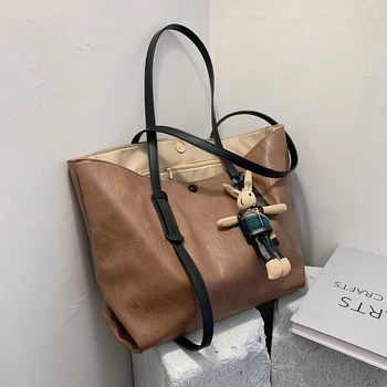 High Capacity Quality PU Leather Women Shoulder Bags 2020 New Fashion Handbags Ladies Casual Totes Female Purses With pendant 
High Capacity Quality PU Leather Women Shoulder Bags 2020 New Fashion Handbags Ladies Casual Totes Female Purses With pendant