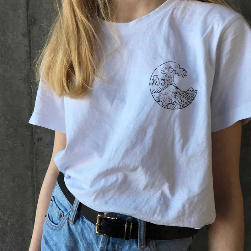 The Great Wave T-shirt Women Fashion Grunge Tumblr White Tee Harajuku Cute Short Sleeve T-shirts Summer Fashion Tops Outfits
The Great Wave T-shirt Women Fashion Grunge Tumblr White Tee Harajuku Cute Short Sleeve T-shirts Summer Fashion Tops Outfits