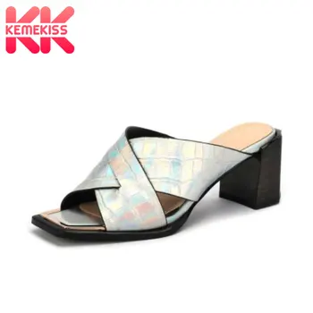 KemeKiss Women Sandals Shoes Fashion Stone Pattern Shoes Women Nice Genuine Leather Slippers Square Heels Footwear Size 34-39
KemeKiss Women Sandals Shoes Fashion Stone Pattern Shoes Women Nice Genuine Leather Slippers Square Heels Footwear Size 34-39