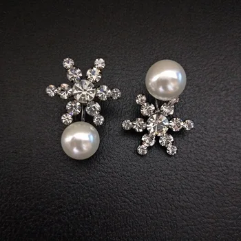 The personality female temperament star pearl nail Korean network celebrity earrings
The personality female temperament star pearl nail Korean network celebrity earrings