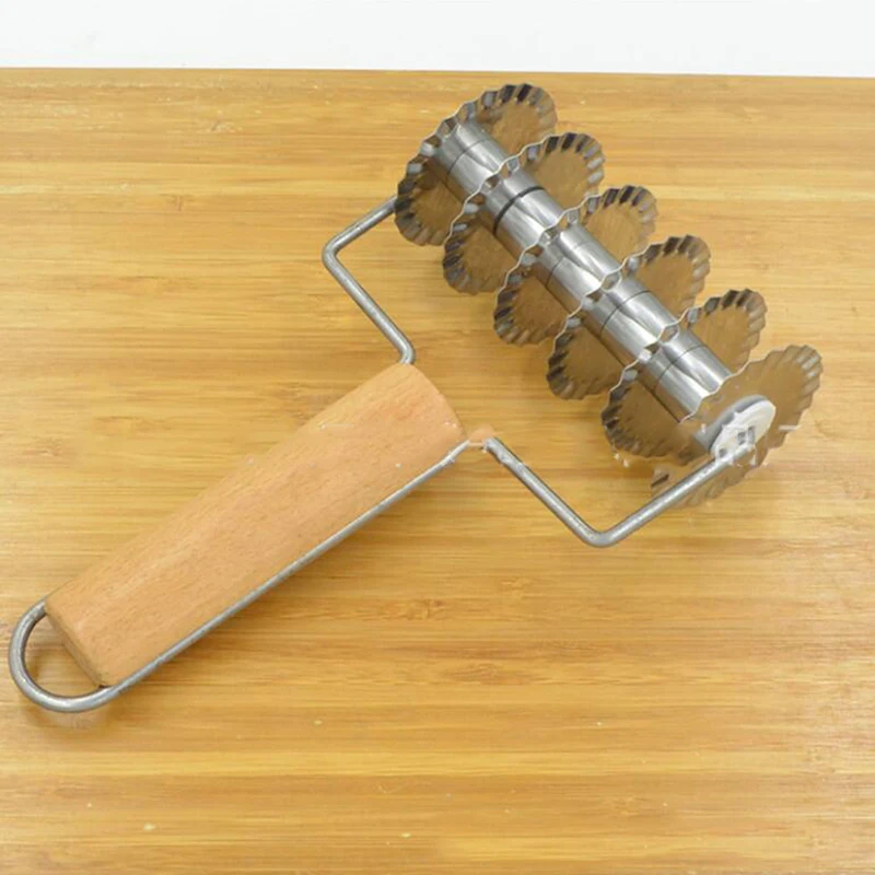 New Fondant Strip Ribbon Cutter Tool Cake Rolling Pin Embosser Roller Set Cake Decorating Tools DIY Kitchen Baking Supplies
New Fondant Strip Ribbon Cutter Tool Cake Rolling Pin Embosser Roller Set Cake Decorating Tools DIY Kitchen Baking Supplies