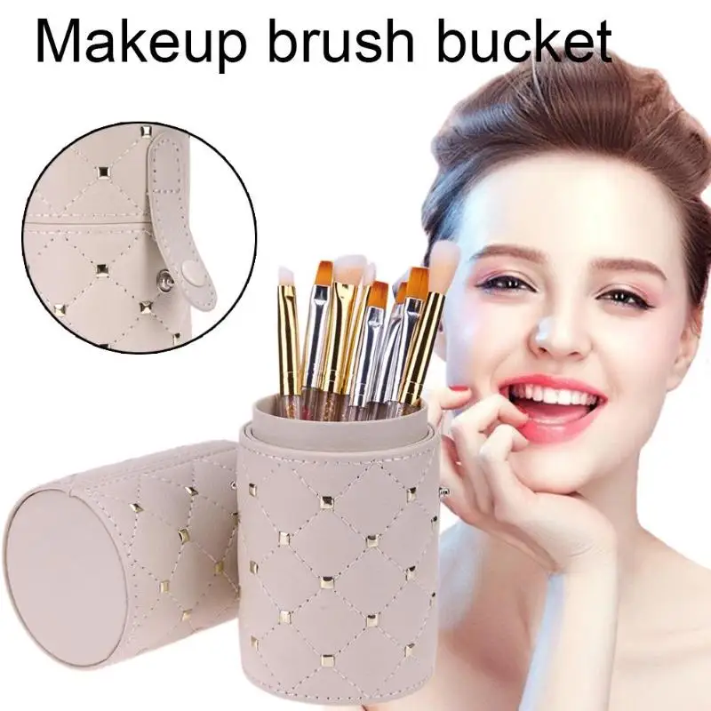 Fashion Makeup Brushes Holder Leather Rhombus Rivet Makeup Pen Storage Holder Cup w/Buckle for Makeup Brush Make Up Tools hot
Fashion Makeup Brushes Holder Leather Rhombus Rivet Makeup Pen Storage Holder Cup w/Buckle for Makeup Brush Make Up Tools hot