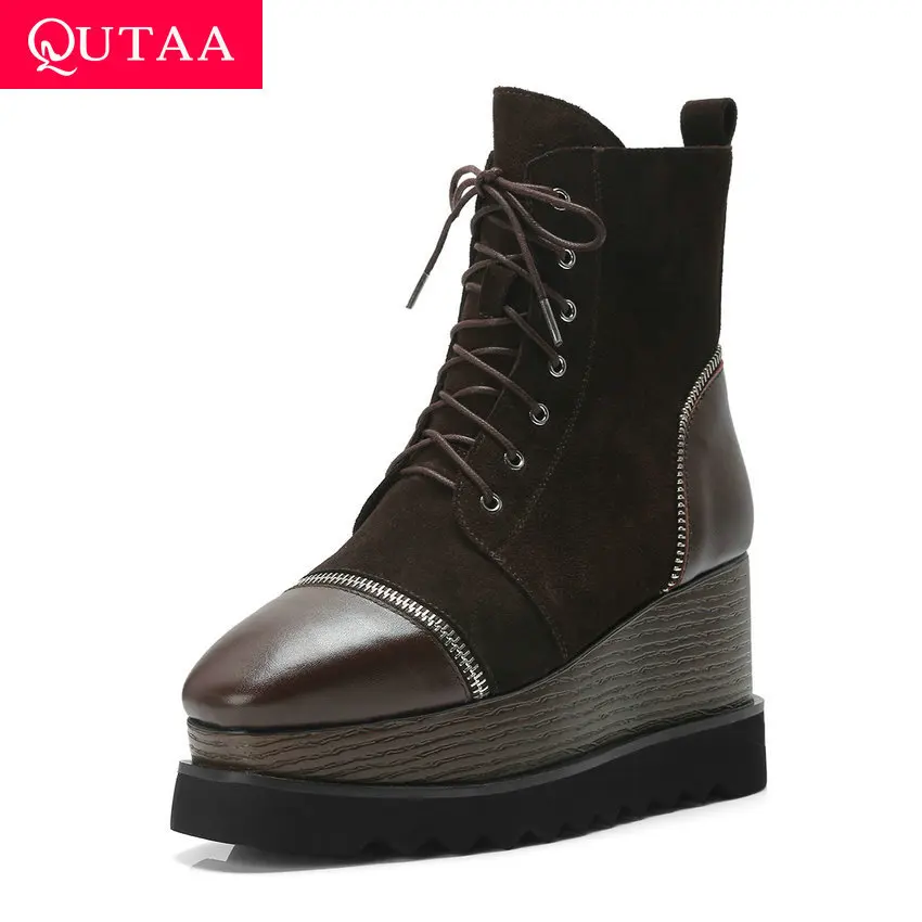QUTAA 2020 Platform Patchwork Cow Leather Cow Suede Ankle Boots Wedge Heel Lace Up Zipper Autumn Winter Women Shoes Size 34-40
QUTAA 2020 Platform Patchwork Cow Leather Cow Suede Ankle Boots Wedge Heel Lace Up Zipper Autumn Winter Women Shoes Size 34-40