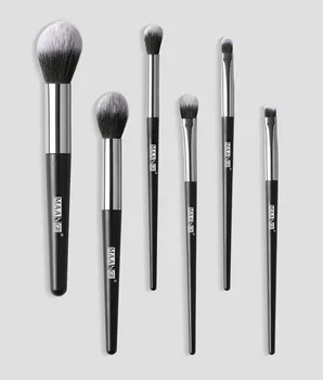 1PC/SET 18-color Sliver Eyeshadow Palette Set Matte Shimmer Eye Pigmented Natural with 6PCS of Makeup Brush Tool MAG5732
1PC/SET 18-color Sliver Eyeshadow Palette Set Matte Shimmer Eye Pigmented Natural with 6PCS of Makeup Brush Tool MAG5732