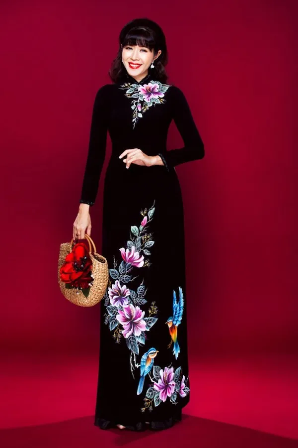 Вьетнамское традиционное платье-Ципао, расписанное вручную, с изображением цветов
Вьетнамское традиционное платье-Ципао, расписанное вручную, с изображением цветов