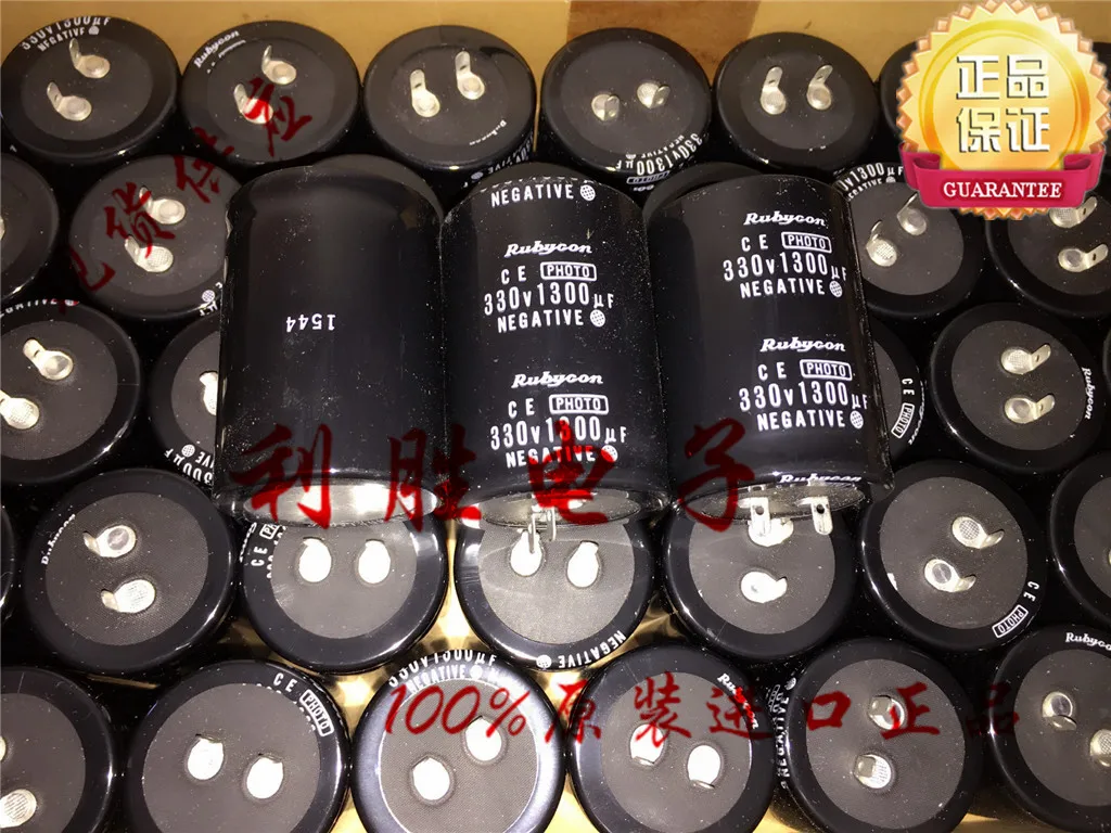 2PCS 1300UF 330V Japan Rubycon Flashlight Capacitance 330V 1300UF 35X50 for 1000UF free shipping
2PCS 1300UF 330V Japan Rubycon Flashlight Capacitance 330V 1300UF 35X50 for 1000UF free shipping