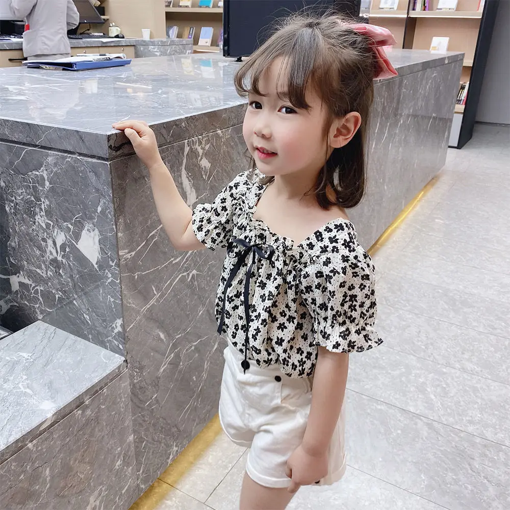 

Cute Baby Girls Short Sleeve Chiffon Blouse Korean Stylish Square Collar Puff Sleeves Floral Print T-Shirts Tops Kids Clothes