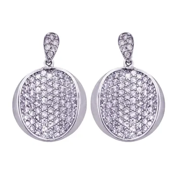 Earrings in sterling silver 925mls and embellished with microengaste in zircons great quality. Closure Pressure
Earrings in sterling silver 925mls and embellished with microengaste in zircons great quality. Closure Pressure