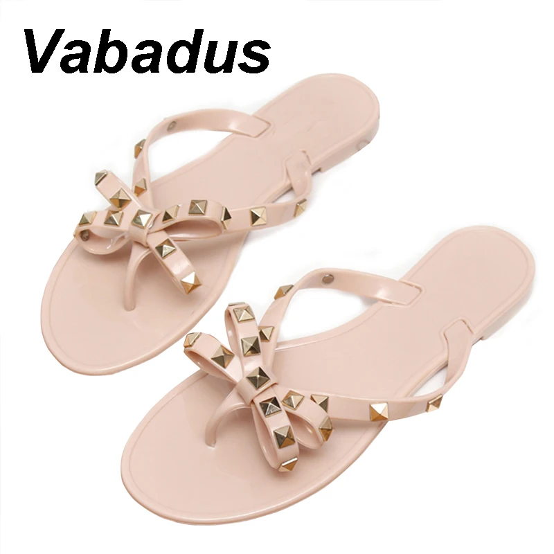 Vabadus Rivets Jelly Flip Flops Bowtie Jelly Flat Sandals Shoes Woman Summer Beach Women Thong Slides Stud Casual Slippers yl300
Vabadus Rivets Jelly Flip Flops Bowtie Jelly Flat Sandals Shoes Woman Summer Beach Women Thong Slides Stud Casual Slippers yl300